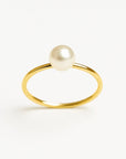 Singular Elegant Pearl Gold Ring