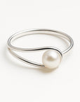 Singular Pearl Wavy Silver Ring