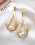 Round Crystal & Pearl Earrings