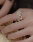 Luxury Pearl Ring in Gold
