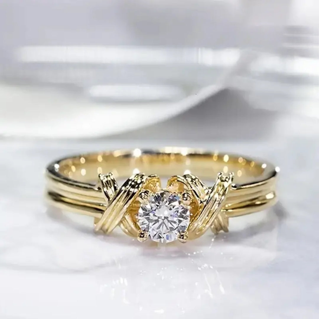 Layered Knoted Zitconia Golden Ring