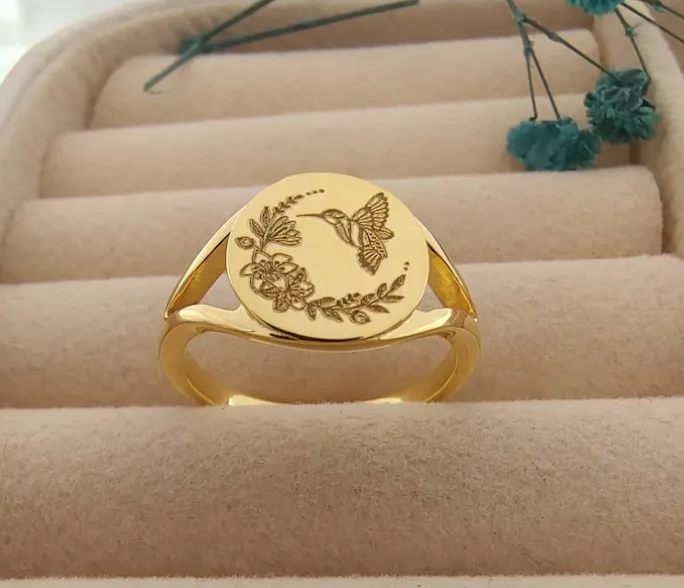 Vintage Gold Hummingbird Seal Ring