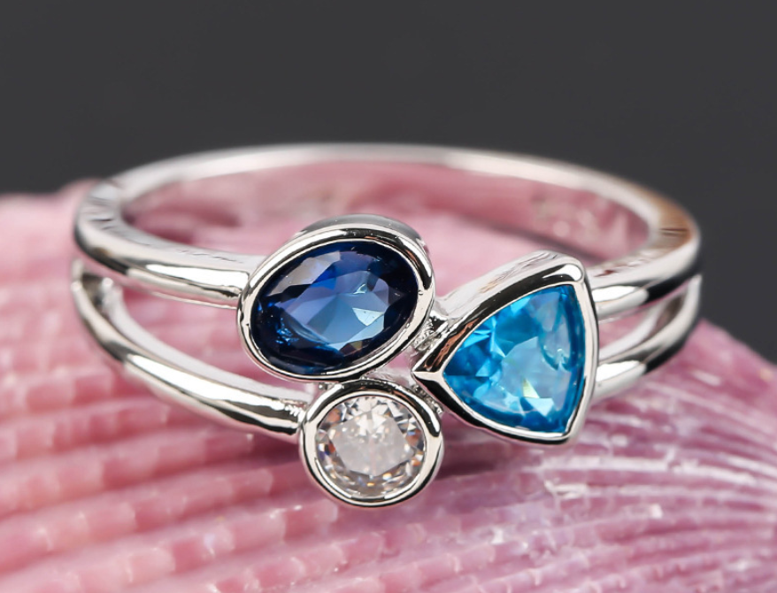 Vintage Zirconia Geometric Silver Ring