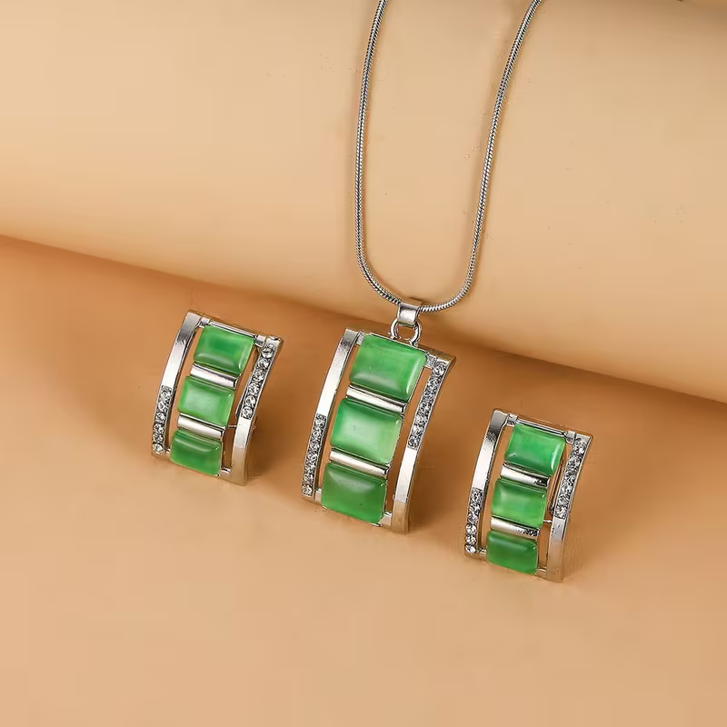Coral Elegance Necklace &amp; Earrings Set
