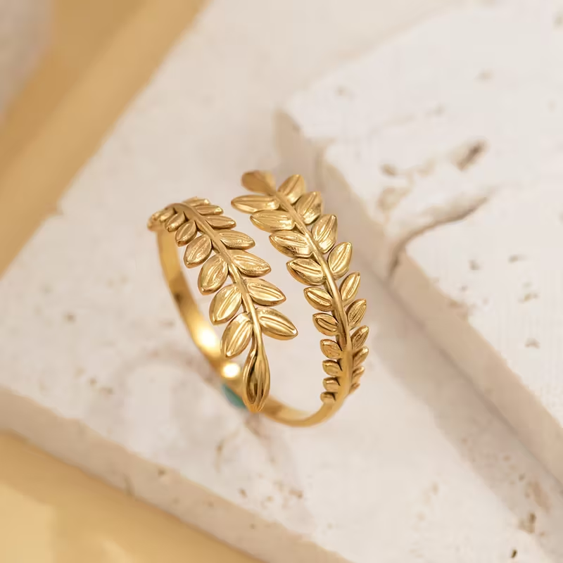Golden Laurel Ring