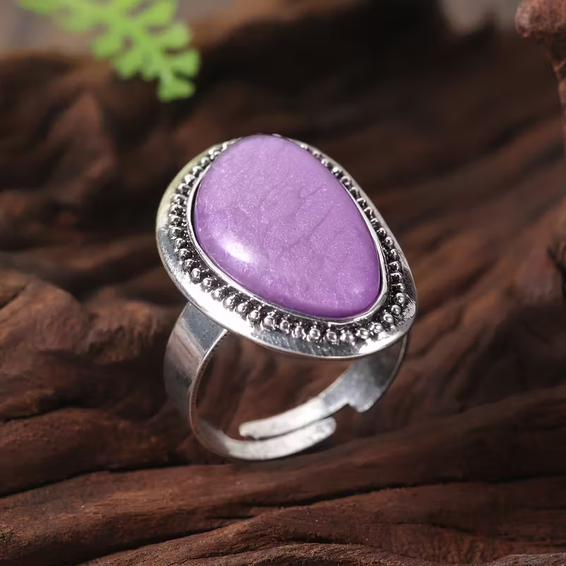 Vintage Resin Oval Ring