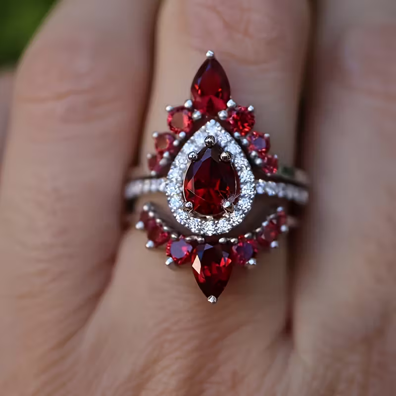 Majesty Ring