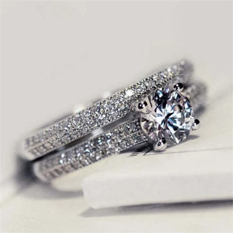 Vintage Bright Zirconia Gold &amp; Silver Ring