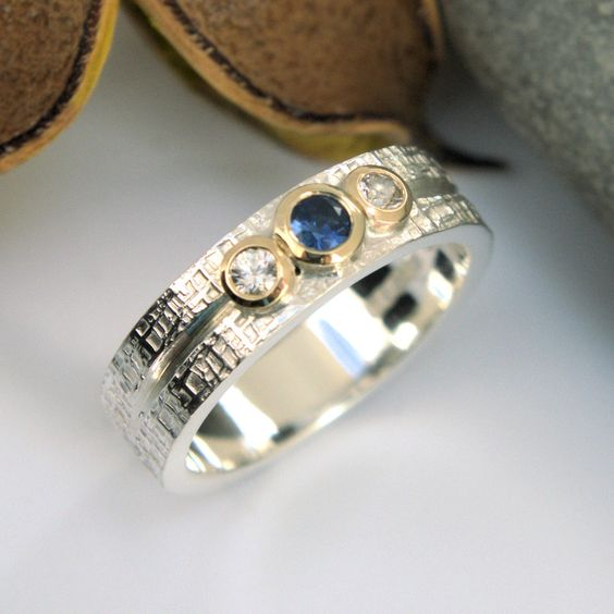 Vintage Blue &amp; White Inlaid Zirconia Silver Ring