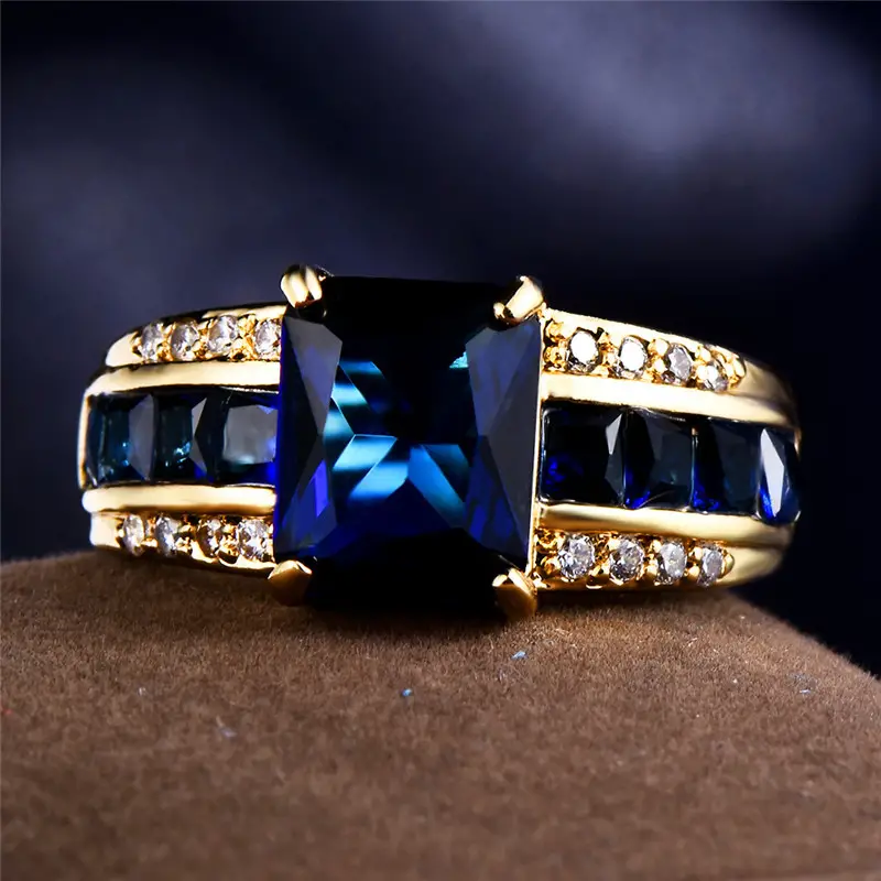 Vintage Gold &amp; Zirconia Blue Ring