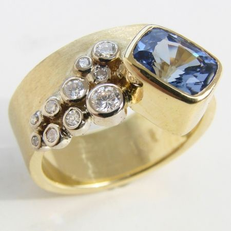 Vintage Golden Zirconia &amp; Blue Glass Ring