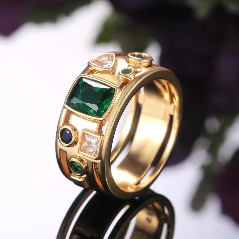Vintage Green &amp; White Glass Gold Ring