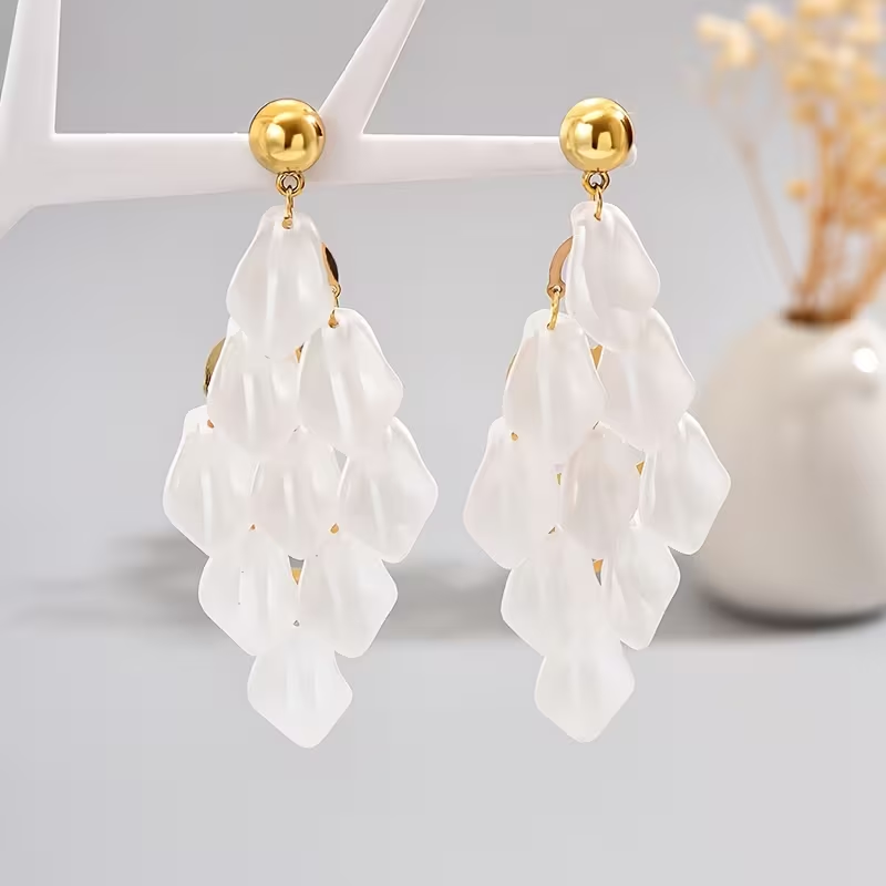 Elegant Geometric Tassel Leaf Earrings